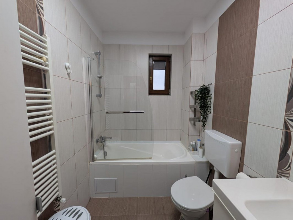 De Închiriat: Apartament Superb 3 Camere + Loc de Parcare