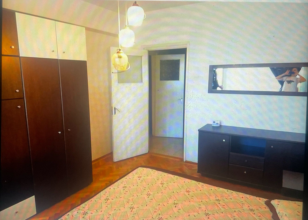 Închiriere apartament 3 camere Ultracentral 