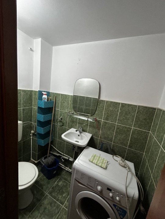 De vanzare apartament 3 camere