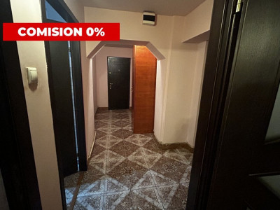 De vanzare apartament 3 camere