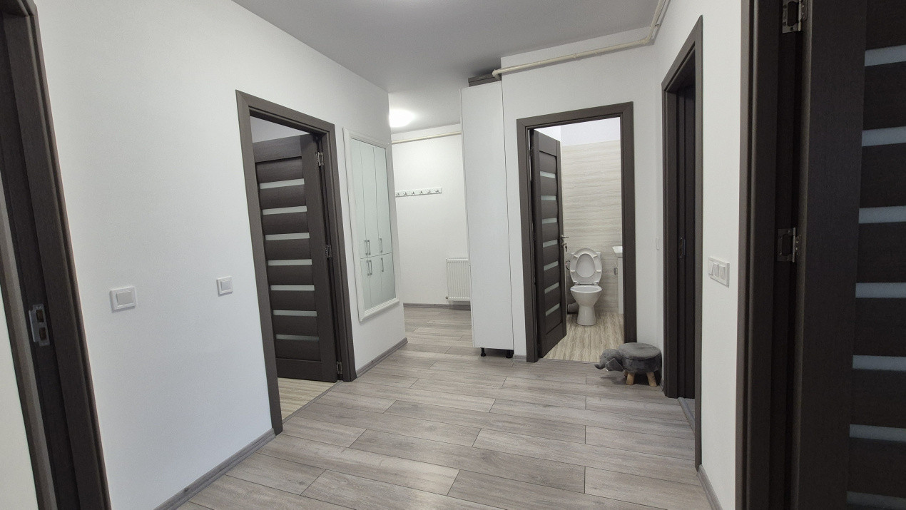 De vânzare | Apartament 3 camere, Etaj 2 | Zona Trivale, lângă pădure