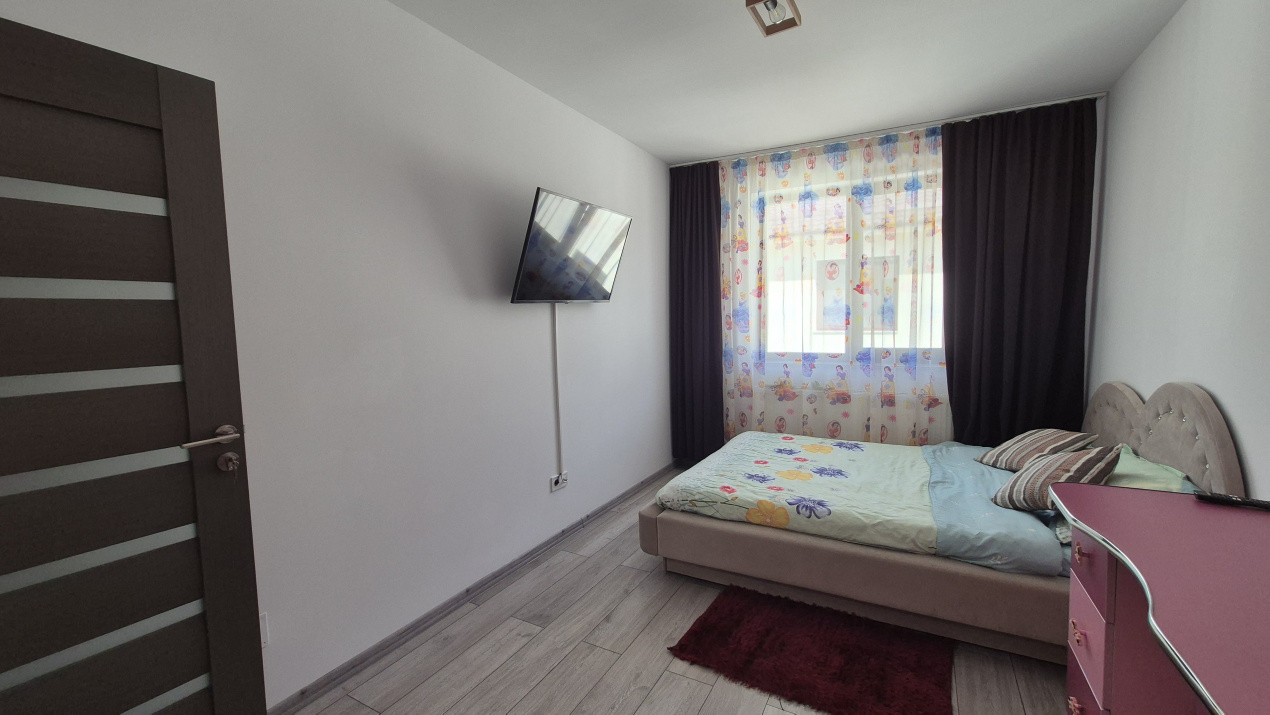 De vânzare | Apartament 3 camere, Etaj 2 | Zona Trivale, lângă pădure
