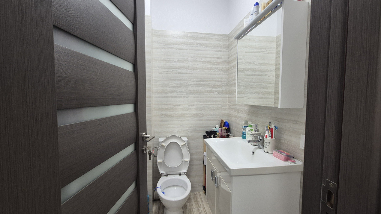 De vânzare | Apartament 3 camere, Etaj 2 | Zona Trivale, lângă pădure