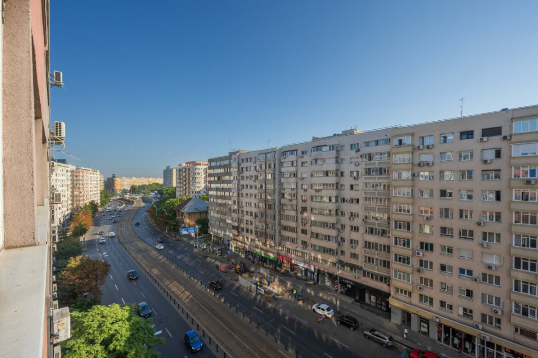 Apartament de 2 camere proaspăt renovat, 5 min metrou, prima închiriere!
