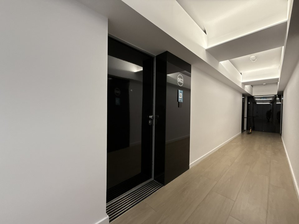DE INCHIRIAT 2 CAMERE / LOC PARCARE SUBTERAN