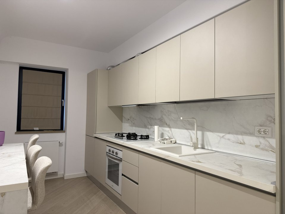 DE INCHIRIAT 2 CAMERE / LOC PARCARE SUBTERAN