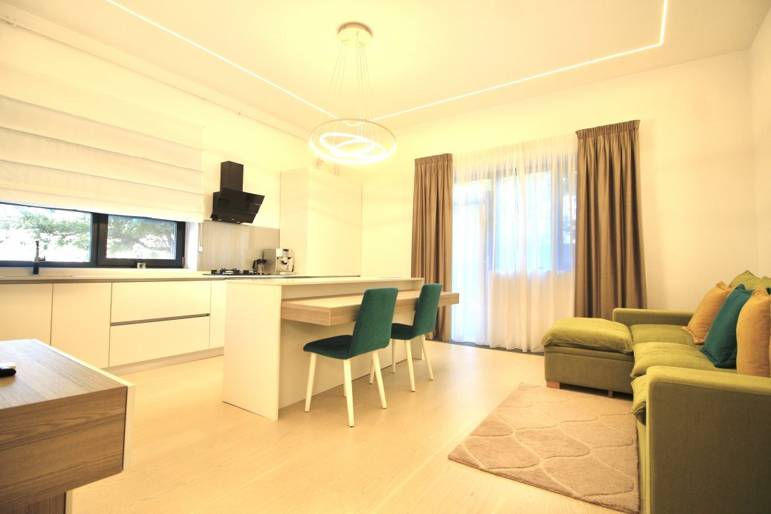 BANEASA-SOS. STRAULESTI, APARTAMENT CU GRADINA 20 MP SI LOC PARCARE!