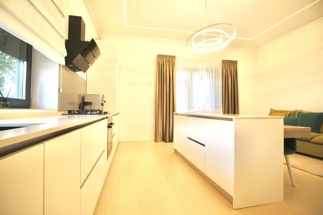 BANEASA-SOS. STRAULESTI, APARTAMENT CU GRADINA 20 MP SI LOC PARCARE!