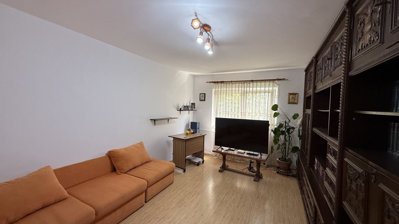 BANEASA 2 CAMERE 2/4 DE VANZARE