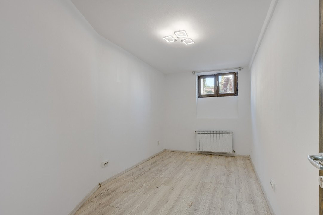 Dacia - Piata Spania, apartament 4 camere, 111 mp, demisol, renovat 