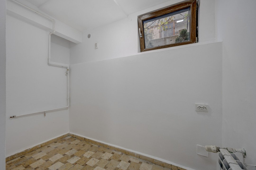 Dacia - Piata Spania, apartament 4 camere, 111 mp, demisol, renovat 