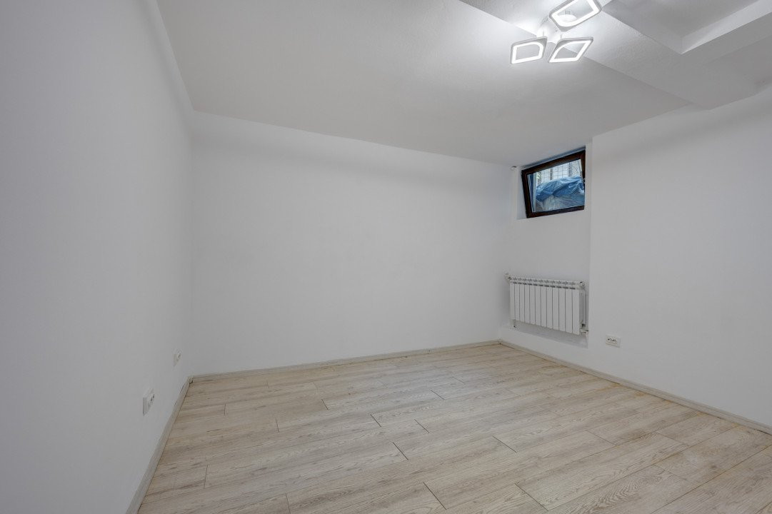 Dacia - Piata Spania, apartament 4 camere, 111 mp, demisol, renovat 