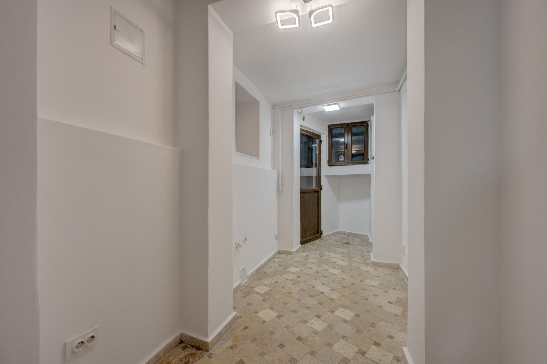 Dacia - Piata Spania, apartament 4 camere, 111 mp, demisol, renovat 