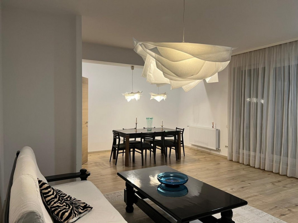 Apartament lux 3 camere, parcare subterana Laguna Residence