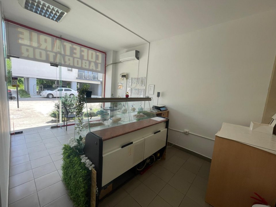 Spatiu comercial - Prelungiera Ghencea nr. 262 - 50 mp 