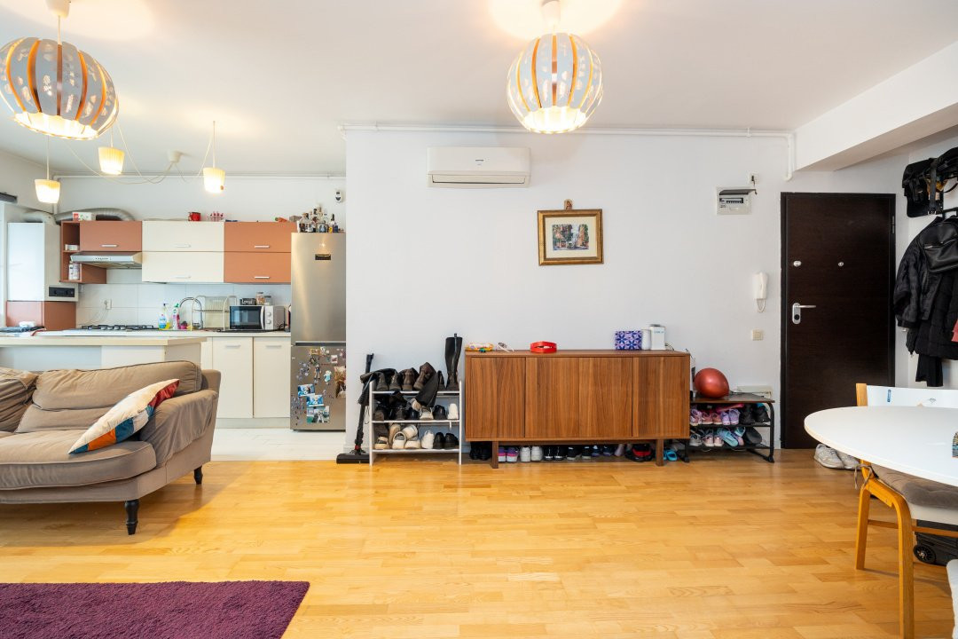 Apartament 3 camere | De vanzare | Piata Presei | Straulesti