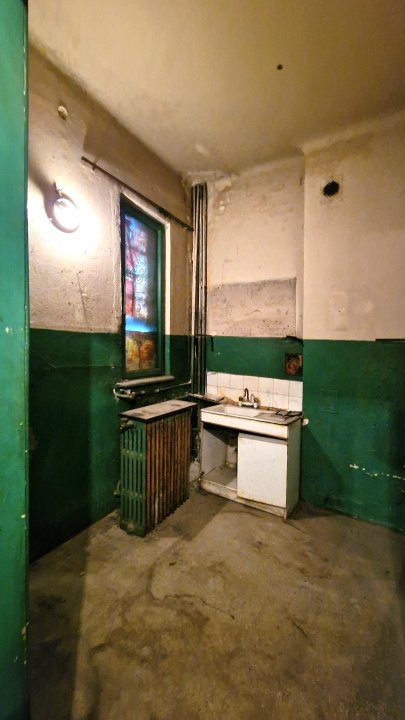 Garsoniera în casă interbelică, de vanzare in zona Unirii