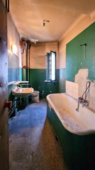 Garsoniera în casă interbelică, de vanzare in zona Unirii
