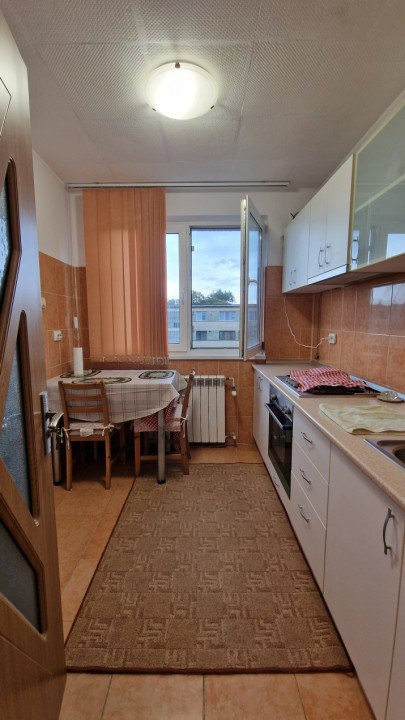Apartament cu 3 camere de inchiriat - Crangasi, Constructorilor