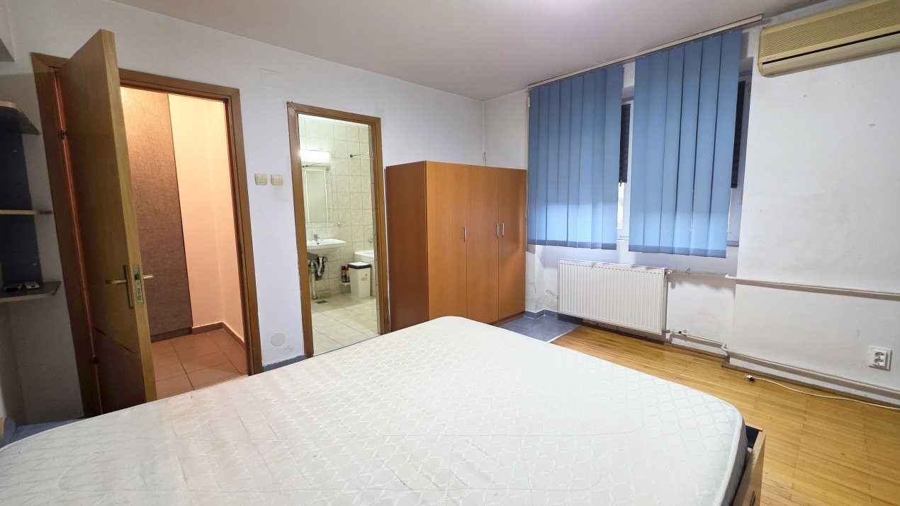Intr-adevar unic. Apartament cu 3 camere, peste 90 mp, Cernauti