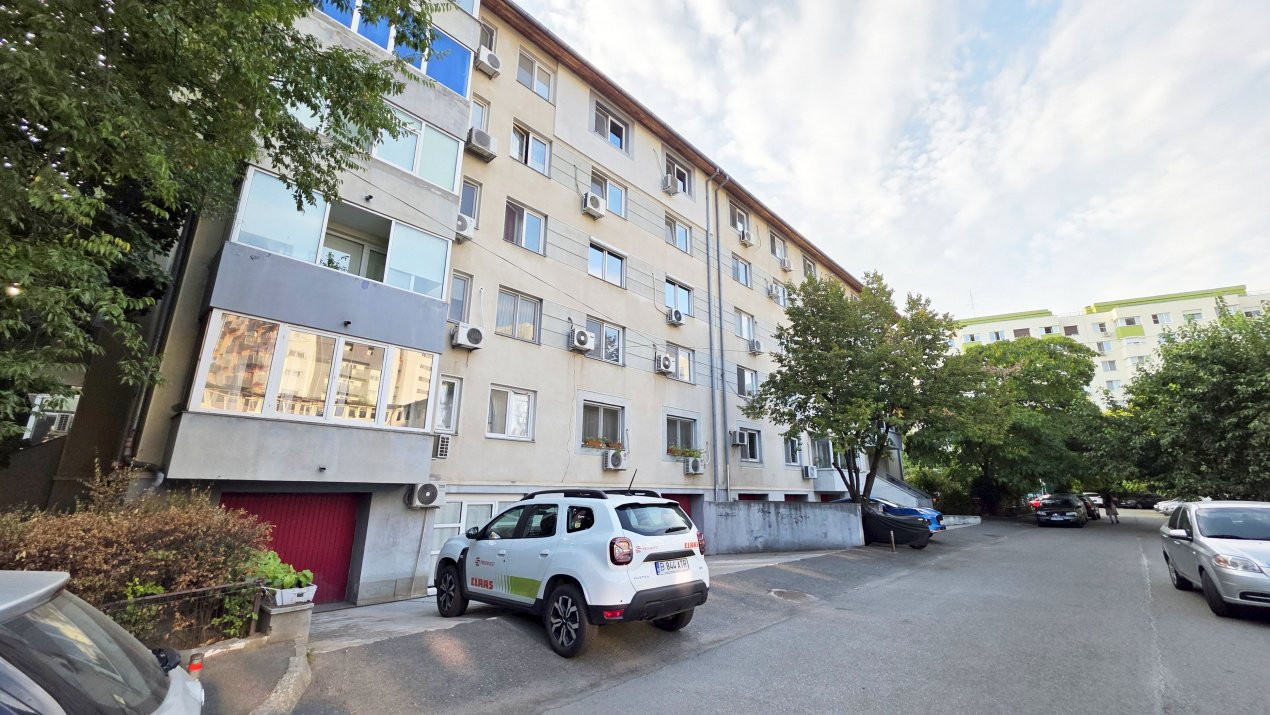 Intr-adevar unic. Apartament cu 3 camere, peste 90 mp, Cernauti