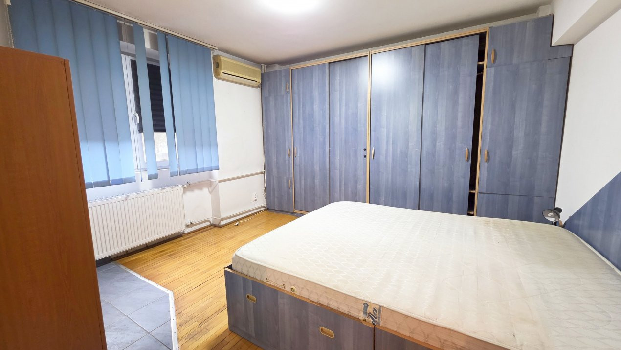Intr-adevar unic. Apartament cu 3 camere, peste 90 mp, Cernauti