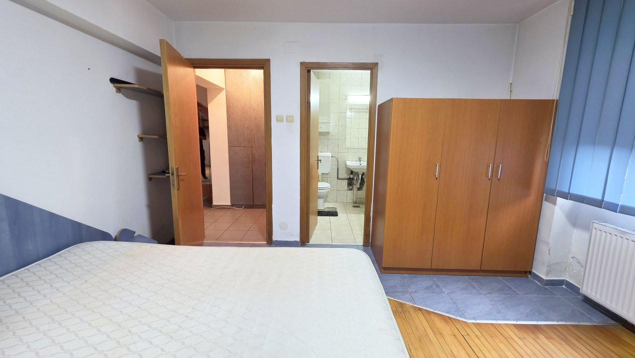 Intr-adevar unic. Apartament cu 3 camere, peste 90 mp, Cernauti