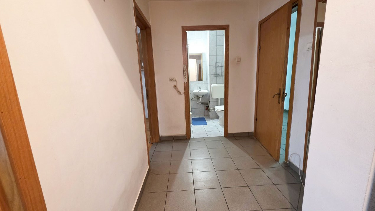 Intr-adevar unic. Apartament cu 3 camere, peste 90 mp, Cernauti