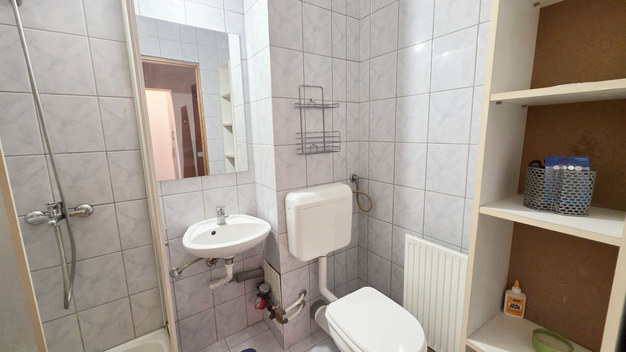Intr-adevar unic. Apartament cu 3 camere, peste 90 mp, Cernauti