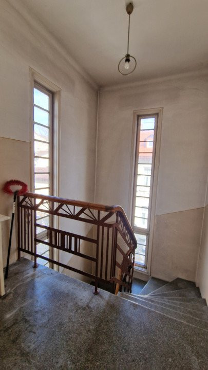 Proprietate deosebită ap 3 camere în casă interbelică, de vanzare in zona Unirii