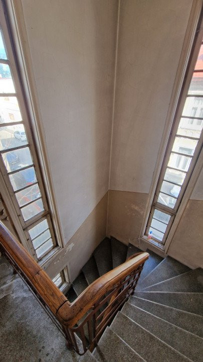 Proprietate deosebită ap 3 camere în casă interbelică, de vanzare in zona Unirii