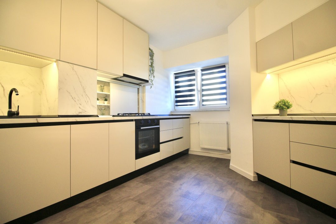 CALEA PLEVNEI-CASA RADIO, APARTAMENT DECOMANDAT,, BLOC 1994!