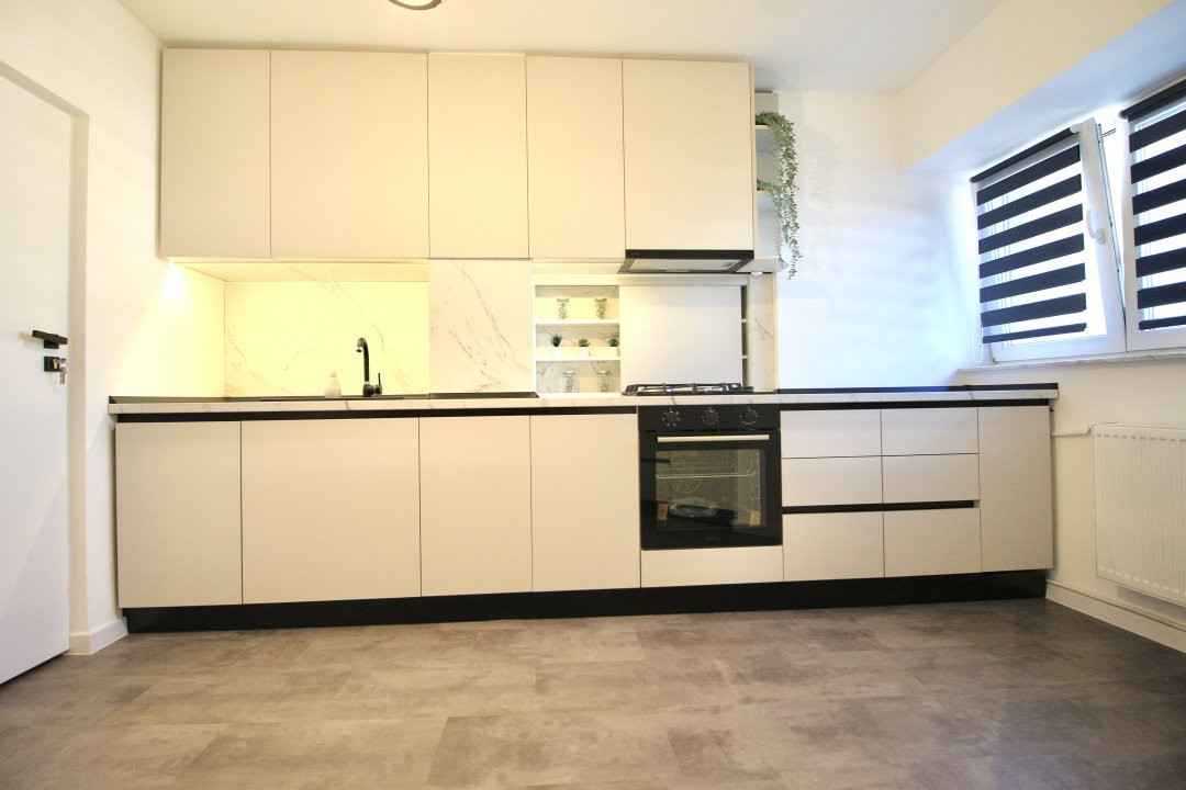 CALEA PLEVNEI-CASA RADIO, APARTAMENT DECOMANDAT,, BLOC 1994!