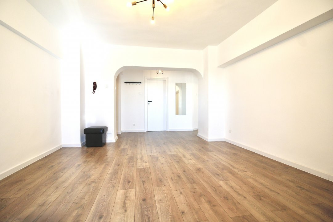 CALEA PLEVNEI-CASA RADIO, APARTAMENT DECOMANDAT,, BLOC 1994!