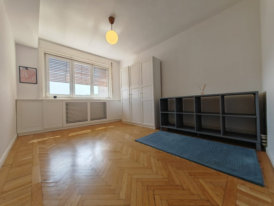 Apartament 4 camere, Piața Victoriei – str. Occidentului