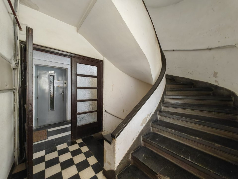 Apartament 4 camere, Piața Victoriei – str. Occidentului