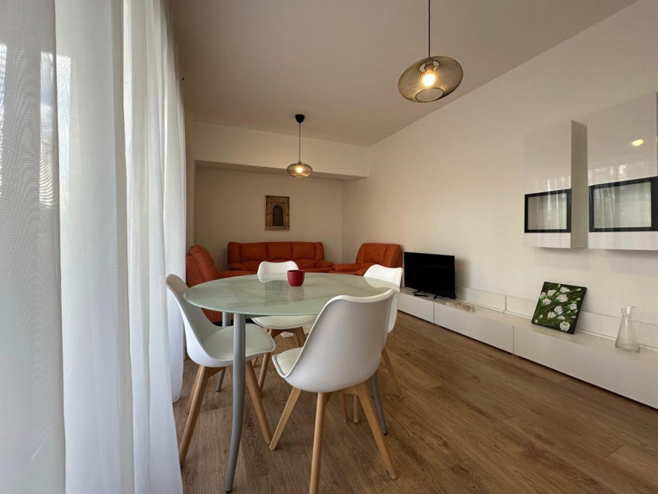 Cel mai spatios si frumos apartament de la Costin Georgian