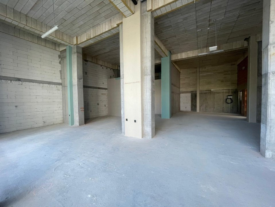 Blevedere Gallery - Fabrica De Glucoza | Spatiu Comercial 254MP - Vitrina 15ML 
