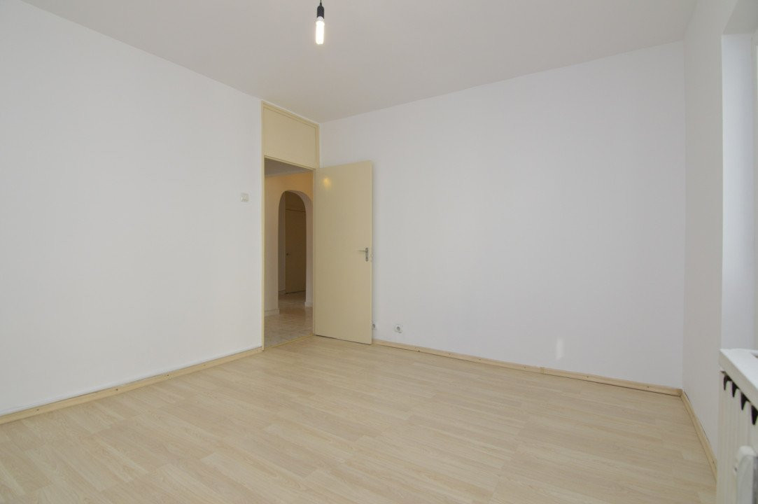 VANZARE APARTAMENT 3 CAMERE UNIRII – NERVA TRAIAN