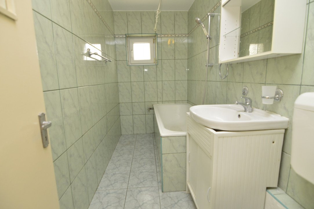 VANZARE APARTAMENT 3 CAMERE UNIRII – NERVA TRAIAN