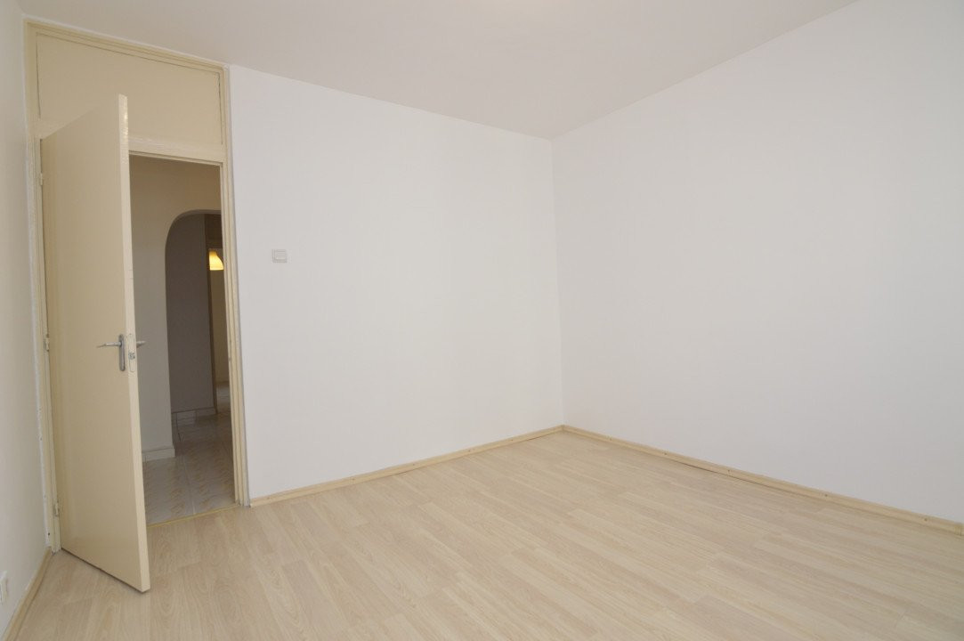 VANZARE APARTAMENT 3 CAMERE UNIRII – NERVA TRAIAN