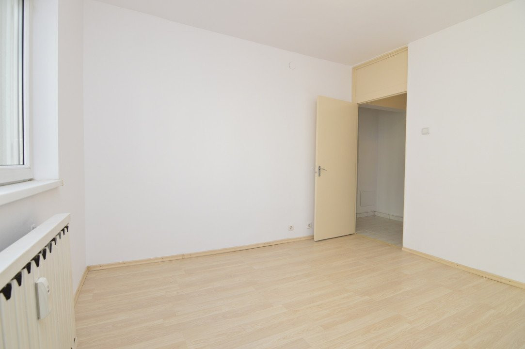 VANZARE APARTAMENT 3 CAMERE UNIRII – NERVA TRAIAN