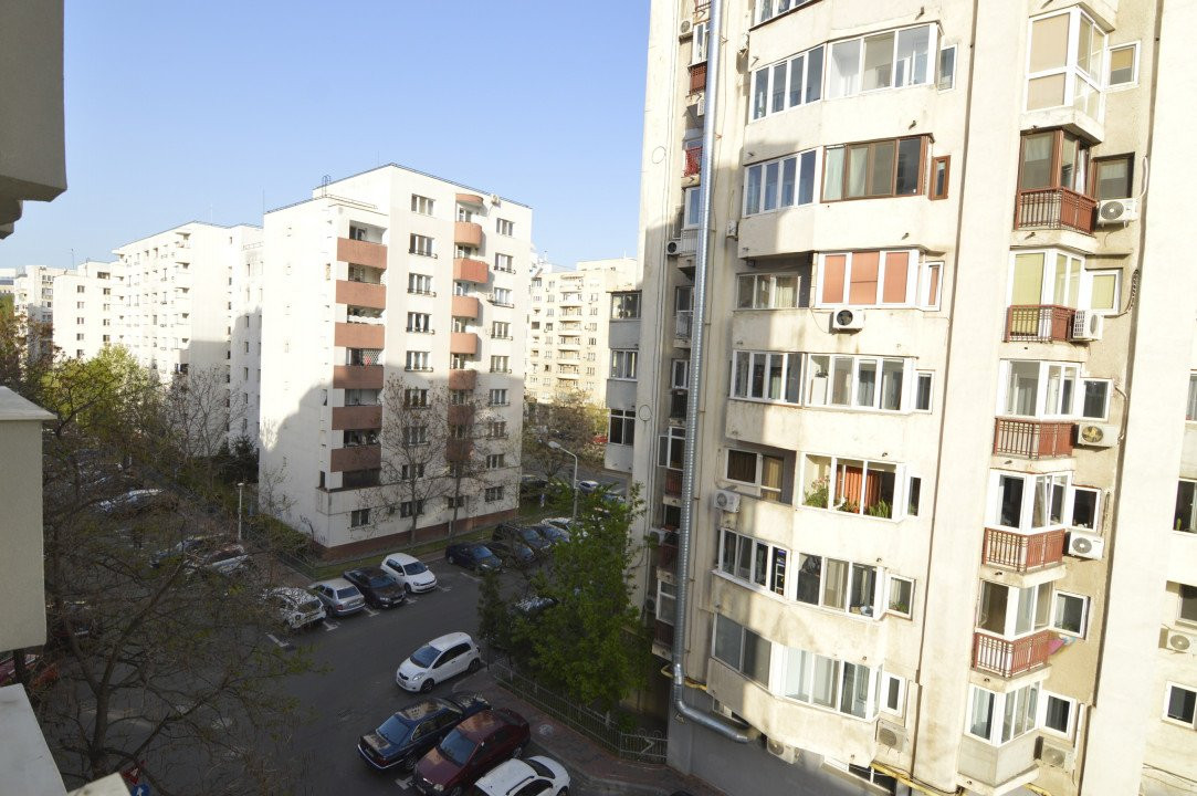 VANZARE APARTAMENT 3 CAMERE UNIRII – NERVA TRAIAN