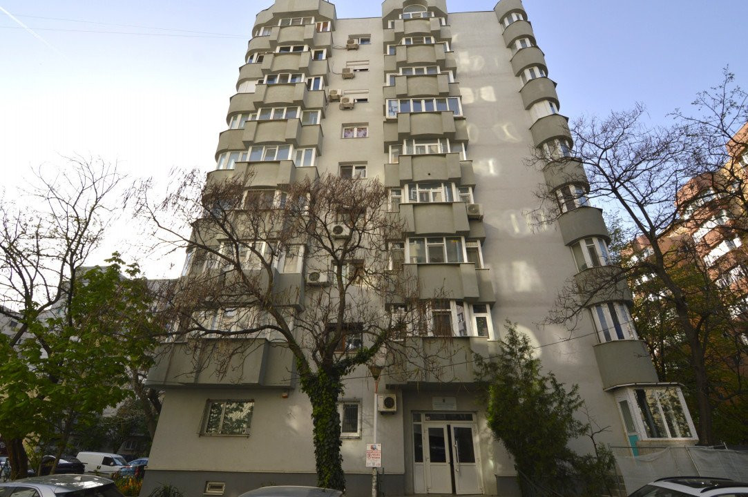 VANZARE APARTAMENT 3 CAMERE UNIRII – NERVA TRAIAN