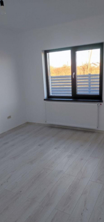 Case 4 camere TiP PARTER Bradu | 400 mp teren | TVA inclus