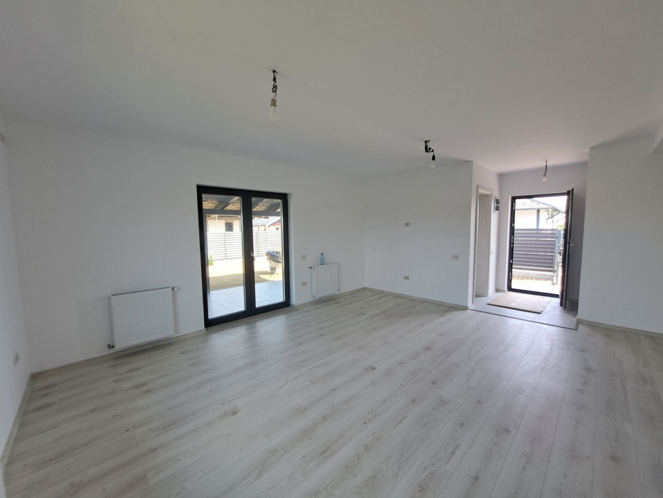 Case 4 camere TiP PARTER Bradu | 400 mp teren | TVA inclus