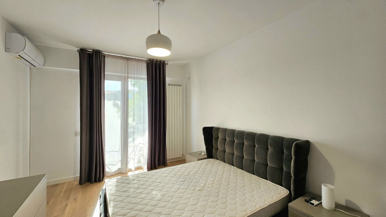 Apartament - terasa 200 mp- complet cu vedere libera si parcare