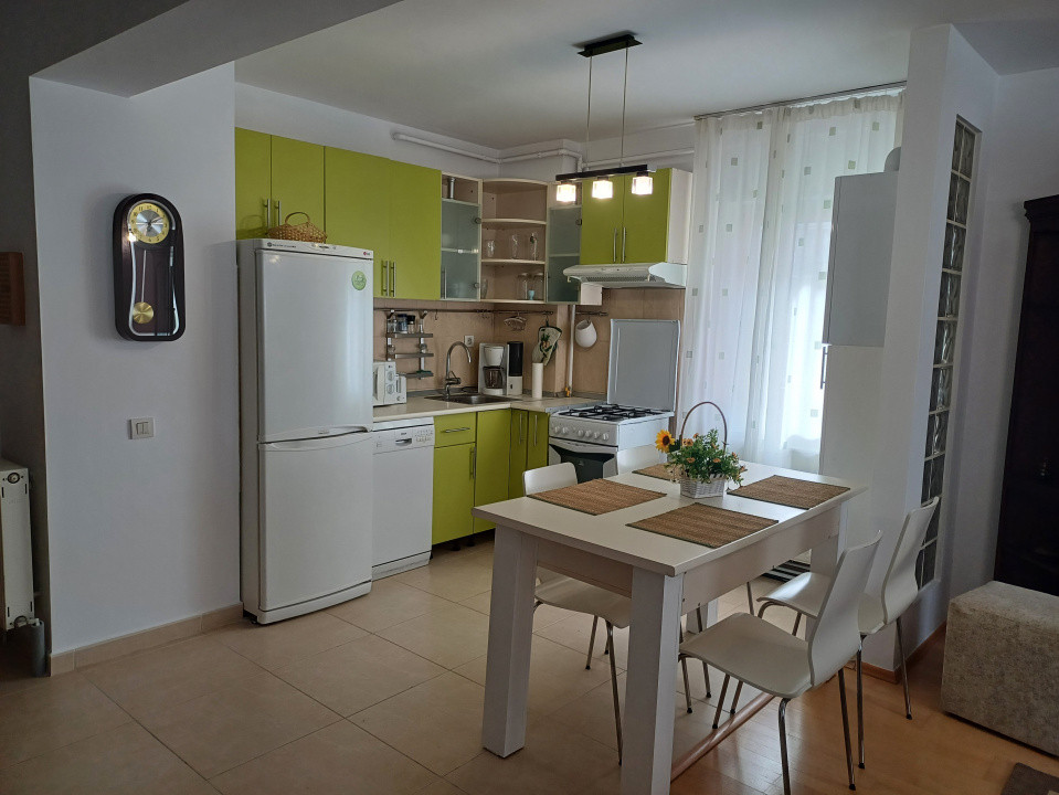  Inchiriere apartament 3 camere Ultracentral