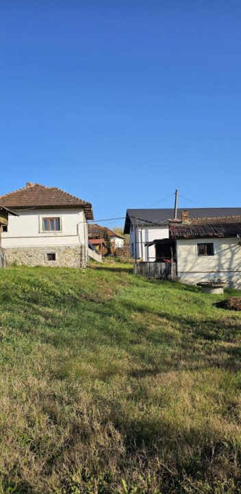 De vânzare – Casă în Curtea de Argeș, cartier Șipot