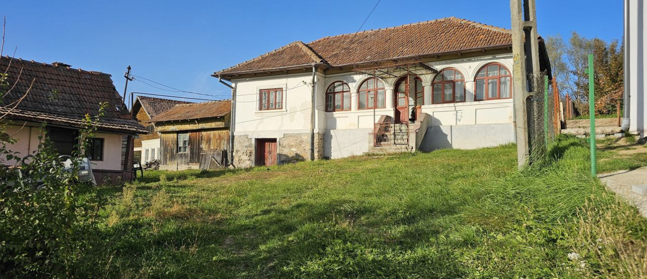 De vânzare – Casă în Curtea de Argeș, cartier Șipot